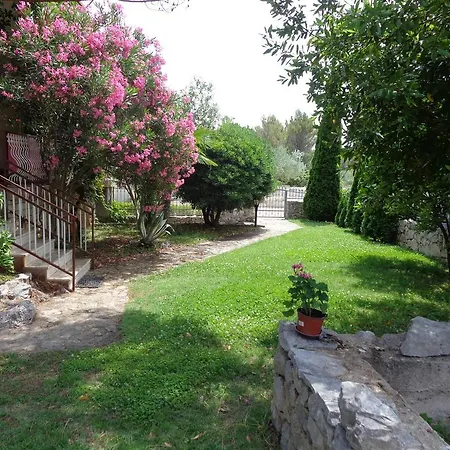 I & S Lägenhet Vodice