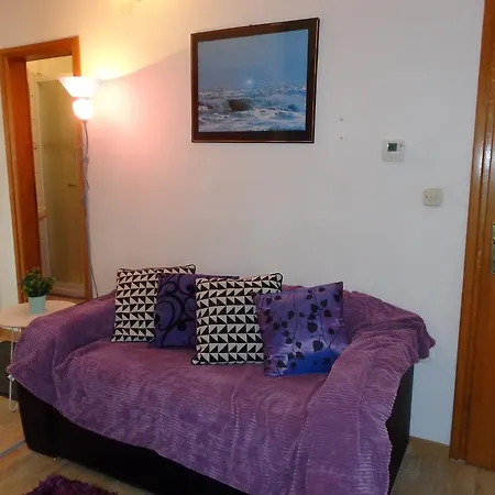 Apartment I & S