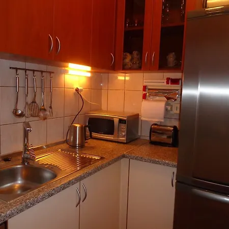 I & S Apartment *