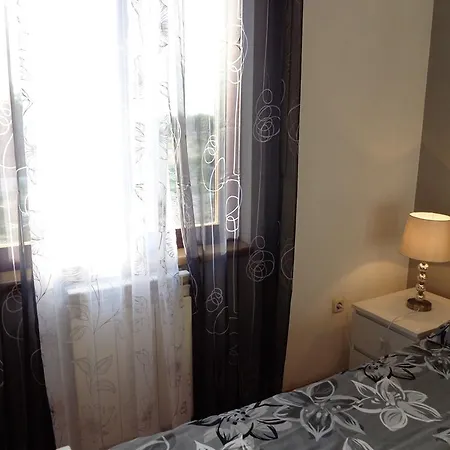 I & S Apartment