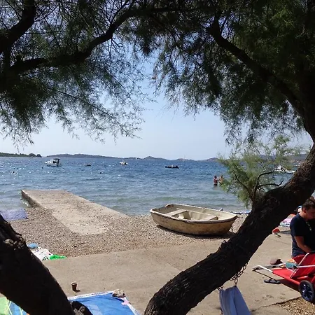I & S Vodice